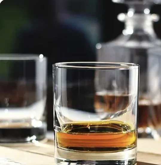 Classic Heavy-Base Whisky Glass Set